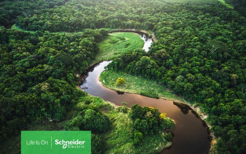Foto de Schneider Electric avanza en sus objetivos de sostenibilidad,