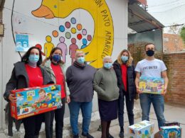 Foto de Lilly entrega 276 juguetes para niños de Madrid en riesgo de